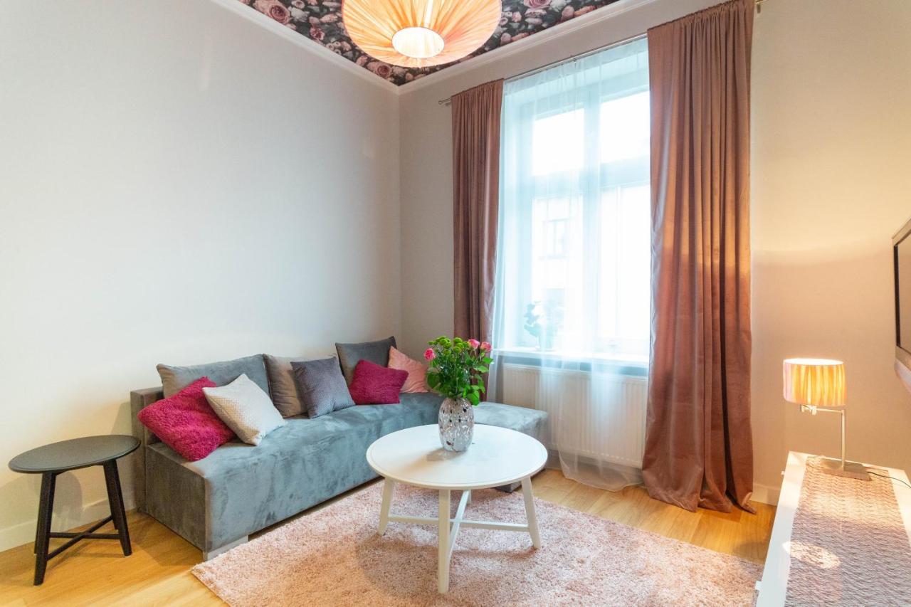 Glamorous And Brand New 2 Bedroom Krakkó Kültér fotó